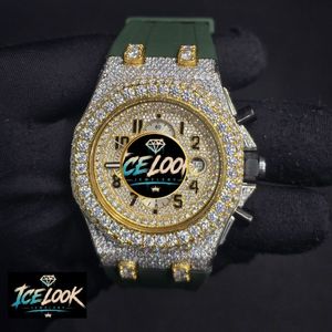 Montre chronographe Iced Quartz, bracelet en or, argent, bracelet vert, lunette sertie de diamants, affichage de la date - Product Image 1