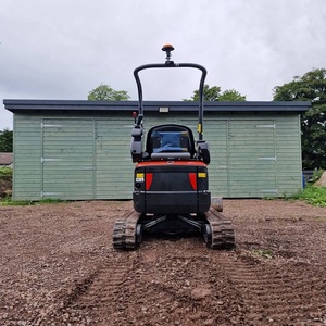 รถขุดขนาดเล็ก Kubota U10-5 สำหรับงานหนัก ให้ประสิทธิภาพไฮดรอลิกที่เชื่อถือได้ เหมาะสำหรับงานดินในพื้นที่ที่อยู่อาศัยและเชิงพาณิชย์ - Product Image 4