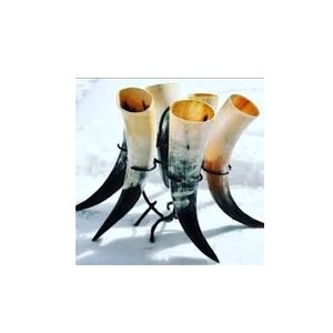 Cuerno para Beber Hecho a Mano de Alta Calidad, Pulido y Duradero, con Soporte, 100% Cuerno Natural, Cuerno Vikingo Medieval - Product Image 3