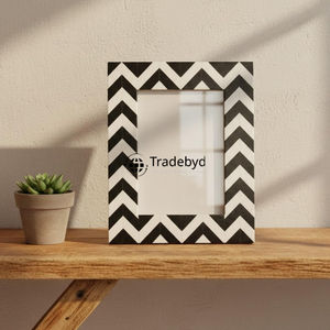 Marco de Fotos Vintage Creativo con Incrustaciones de Hueso Hecho a Mano de Primera Calidad por Tradebyd - Product Image 4