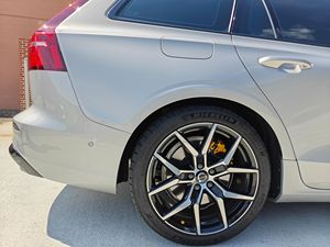 Smooth Trade 2024 Volvo V60 Recharge Polestar Engineered Wagon, Listo para Envío Mundial - Product Image 2