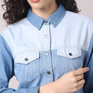 Chemisier en jean décontracté bleu délavé pour femme, qualité supérieure, design élégant, fabrication OEM - Product Image 5