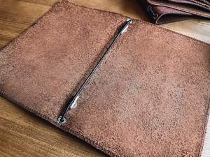 Porta Menús de Cuero Genuino Hecho a Mano de Lujo, Plegable, Gran Capacidad, Resistente al Agua, Ligero, Venta al Por Mayor de Fábrica - Product Image 2