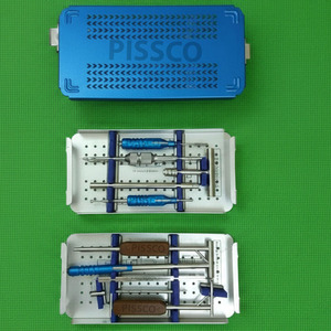 Juego de instrumentos ortopédicos PISSCO para extracción de cemento, para cirugía de rodilla, cadera y hombro, fabricado por Pissco Instruments - Product Image 2