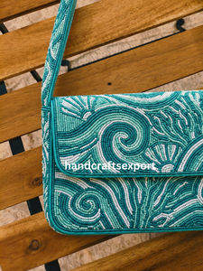 Sac à bandoulière fait main en perles turquoise pour femmes, motif vague océanique et coquillages, sangle durable, couleurs personnalisées disponibles - Product Image 3
