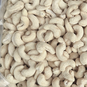 เม็ดมะม่วงหิมพานต์คั่วจากเวียดนามเม็ดมะม่วงหิมพานต์ออร์แกนิค W320แซนติโก้ Ltd. ส่งออกไปยังเอเชียยุโรปตะวันออกกลาง - Product Image 1