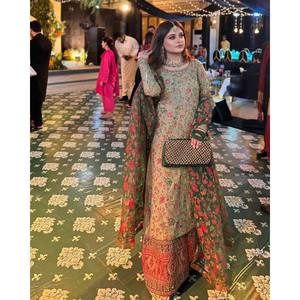 Belle fête porter haut et bas avec Dupatta Taille XL - Product Image 6