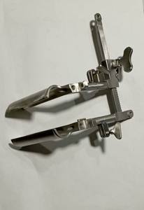 ชุดเครื่องดึงกระดูกสันหลังแหล่งกำเนิดแสงไฟเบอร์ออปติกมาตรฐานเยอรมัน shuja surgico - Product Image 5