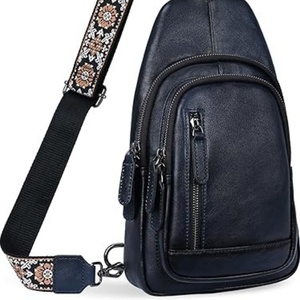 Sac de poitrine en cuir bleu premium pour femmes, sac de voyage multi-poches à bandoulière avec sangle réversible et coutures renforcées - Product Image 6