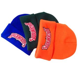 Gorros casuales al por mayor para hombre, tejidos en jacquard, con logotipo bordado personalizado, ligeros y cálidos. - Product Image 2