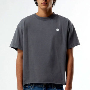 T-shirt ample pour homme, style frais, coton de qualité supérieure, coupe ample, tendance, pour un look décontracté et un confort quotidien - Product Image 1