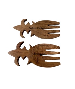 Lot de 2 touffes de salade en bois d'acacia naturel de haute qualité Serveurs à salade manuels en bois d'acacia meilleur vendeur Mains de salade en bois - Product Image 1