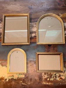 Cadre photo vertical en bois artisanal écologique, style rustique naturel, pour portraits de famille, souvenirs de mariage, décoration intérieure - Product Image 6