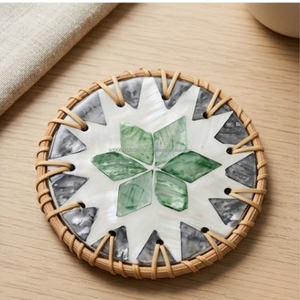 AG Elements - Posavasos Decorativos de Resina Epoxi Hechos a Mano con Perlas de 8 mm y Borde de Caña, 4 Pulgadas |   Antideslizante y Resistente al Calor - Product Image 4