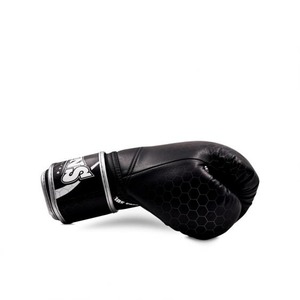 Guantes de Boxeo Twins Último Modelo, Totalmente Estampados, Profesionales de Muay Thai, Cuero Genuino de Vaca, Protección UV, con Cierre de Cordones en la Muñeca - Product Image 6