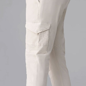 Jogging cargo pour homme en tissu extensible et durable de qualité supérieure, coupe ajustée, pour une utilisation décontractée en extérieur - Product Image 5