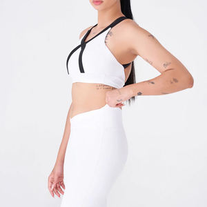 High quality Women's Plus Size Sports Bra New Wholesale Fitness Gym <b>Yoga</b> Top for Outdoor Running Seamless Sports Bra - Product Image 3