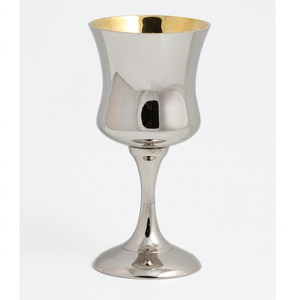 Copa de Vino Kuddish Plateada de Lujo, Metal Martillado, Ecológica y Sostenible, Arte Moderno, Regalo de Boda, Decoración del Hogar - Product Image 6