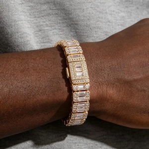 Bracelet en argent 925 plaqué or avec moissanite taille brillant, serti en canal, forme croix, style hip-hop, certifié unisexe, pour usage quotidien - Product Image 3