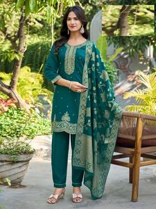 ชุดคุร์ตีผ้าไหมวิสโคสโรมันลายพิมพ์แอสตาร์ ดีไซน์ใหม่ - Product Image 6