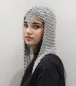 Coif en maille d'acier inoxydable plaqué argent personnalisé, capuche d'armure médiévale élégante, design soudé, objet de collection artistique - Product Image 1