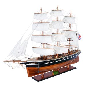 Modèle de bateau à voile historique Cutty Sark en cèdre peint à la main L120 - Réplique extra-large en bois pour décoration nautique - Product Image 2