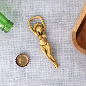 Ouvre-bouteille décoratif en laiton avec poignée vintage pour cuisine, maison et bar - Product Image 3