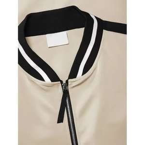 Veste universitaire unisexe de haute qualité, élégante, avec broderie OEME, fabriquée en mélange de polyester et de coton. - Product Image 5