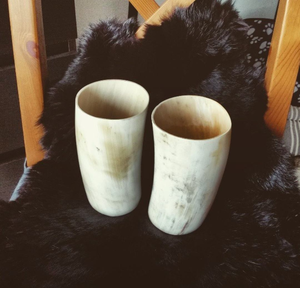 Vaso de Vidrio con Tapa de Cuerno Natural Hecho a Mano, Estilo Vikingo, Único y Ecológico para Cerveza, Sidra, Whisky y Bebidas MULTI CRAFT - Product Image 2