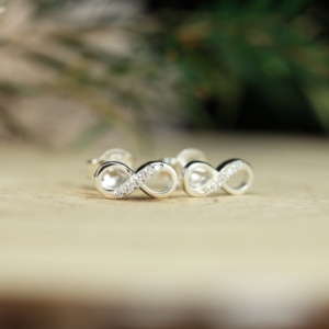 Pendientes de Plata de Ley S925 con Incrustaciones de Diamantes Moissanite, Pendientes Pequeños en Forma de 8, Joyería para Mujer - Product Image 2