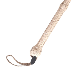 Látigos de Cuero de Alta Calidad con Diseño Trenzado, Hechos a Mano con Artesanía Tradicional, Perfectos para Colección o Exhibición - Product Image 3