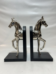 Luxury Horse Head Metal Bookends | Artistic Equestrian <b>Book</b> <b>Holder</b> <b>Stand</b> for Bookshelf, Home Office, Study Table, Library - Product Image 5