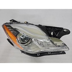 ชุดไฟหน้าด้านขวา/ด้านผู้โดยสารของรถยนต์ Quattroporte รุ่น 00670001624 - Product Image 4