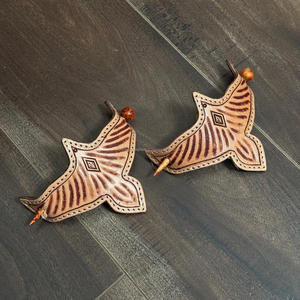 Barrettes à cheveux en forme d'aigle en cuir usiné à la main 2025 avec accessoires en bois pour femmes épingles à cheveux en cuir véritable - Product Image 5