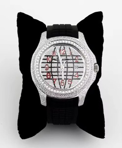 Reloj unisex de lujo de acero inoxidable, caja redonda de 41 mm, cristal de zafiro, esfera analógica, correa de silicona, movimiento de cuarzo, luminoso - Product Image 1