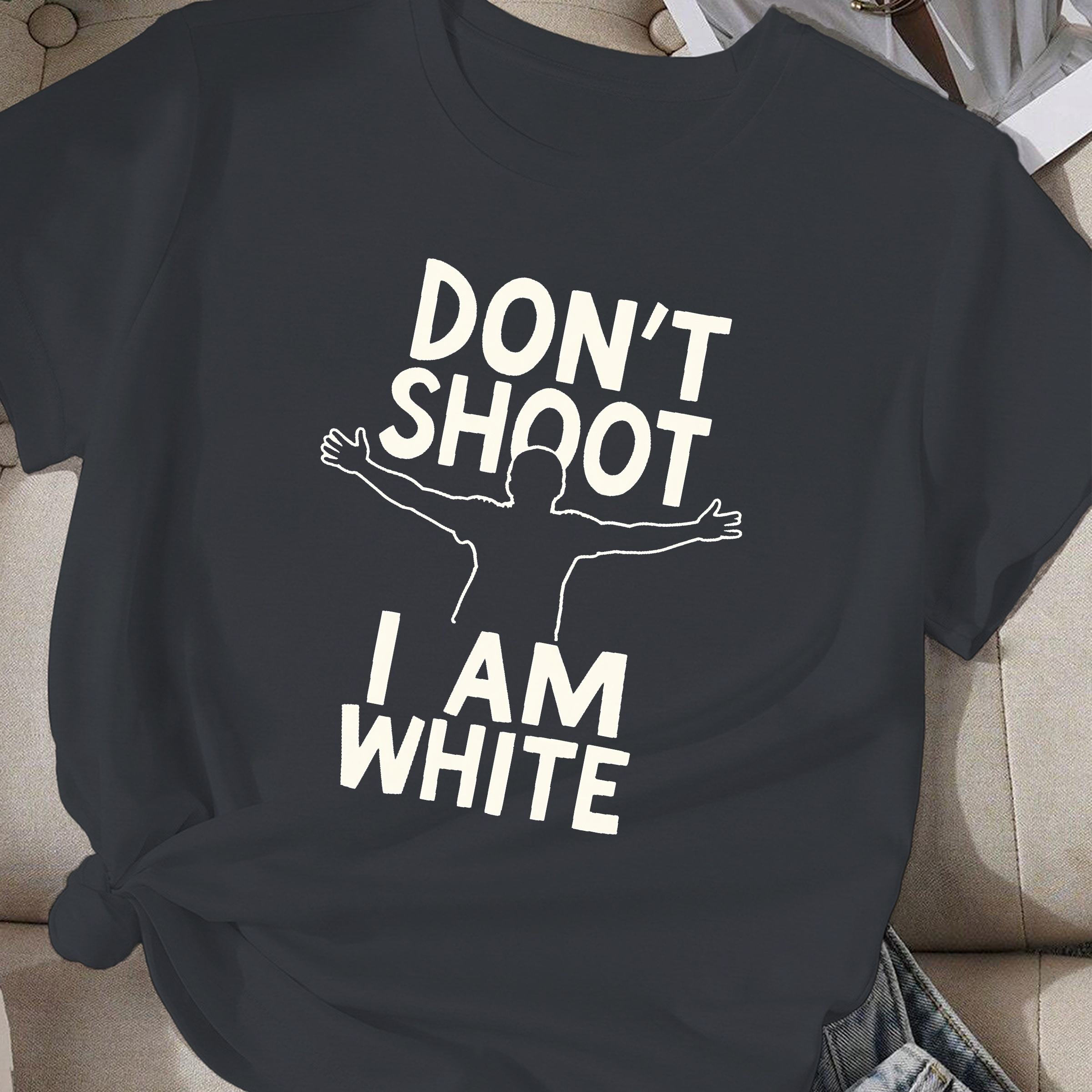 สีเทาเข้ม