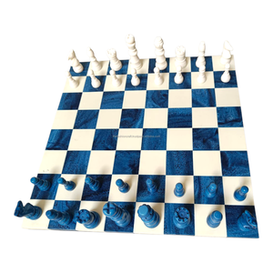 Juego de Ajedrez de Resina con Tablero – Kit de Ajedrez Internacional de Lujo Hecho a Mano con Figuras para Fiestas, Regalos Navideños y Uso Doméstico - Product Image 4