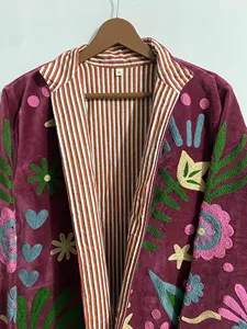 Chaqueta Bordada de Terciopelo Borgoña Hecha a Mano con Diseño Floral para Mujer, Estilo Bohemio de Jardín Botánico, Manga Larga, para Otoño - Product Image 5