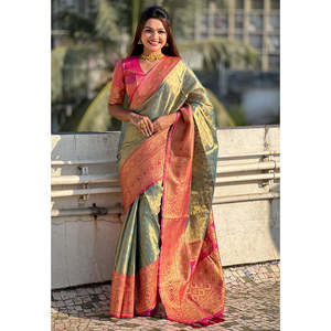 Sari en tissu pur gris tissé avec des fils zari et des tissages contrastés pour les robes de cocktail - Product Image 2