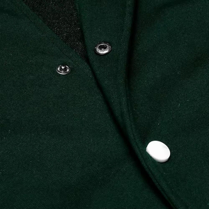 ผู้ผลิตเสื้อแจ็คเก็ตวาร์ซิตี้ ออกแบบเสื้อแบบ Letterman ผ้าขนสัตว์ผสม ปักโลโก้ตามสั่ง สำหรับแบรนด์แฟชั่นขายส่ง - Product Image 6