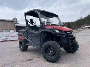 Nuevo Vehículo Utilitario Agrícola Pioneer 1000 Base UTV 4x4 con Motor de 4 Tiempos, Certificado por la EPA y la CEE, con Bloqueo de Diferencial - Product Image 2