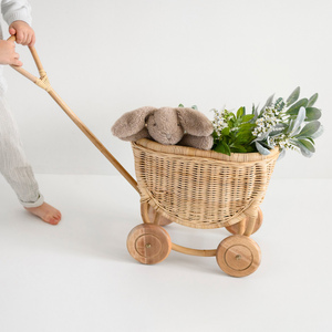 Carritos de muñecas de ratán, carritos de juguete ecológicos para niños, cochecitos de muñecas, carritos de arrastre. - Product Image 3