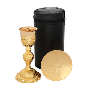 Cáliz y Patena de Latón Estilo Italiano con Grabado IHS |   Set de Comunión con Estuche – DOUBLE VEE EXPORTS - Product Image 1