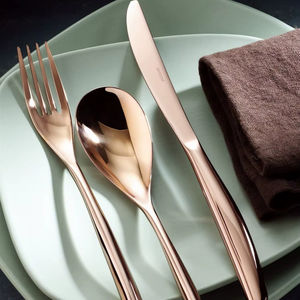 Cubiertos y Vajillas de Primera Calidad Inspirados en la Dinastía Moderna, Venta al por Mayor - Product Image 1