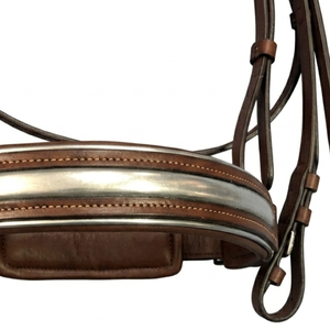 Brida de Doma para Caballo de Cuero de Grano Completo Color Castaño Premium con Corona Acolchada Anatómica, Acolchado Suave y Frontal con Incrustaciones Plateadas - Product Image 3