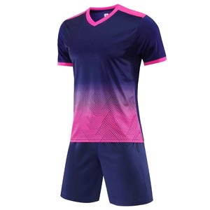 Ensemble de survêtement de football pour homme, t-shirt de fitness à séchage rapide, ensemble de course à manches courtes, tenue d'entraînement respirante imprimée pour l'extérieur - Product Image 5