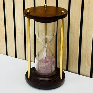 นาฬิกาทรายไม้ขนาด 6.5 นิ้ว พร้อมทรายสีชมพู |   นาฬิกาทรายตกแต่งโต๊ะงานวันเกิดลายกากบาทสไตล์เรียบง่าย - Product Image 1