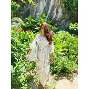 เดรสยาวผ้าฝ้ายแท้เนื้อนุ่ม น้ำหนักเบา ระบายอากาศได้ดี คอวี แขนพอง ลายมัดย้อม สีสันปรับแต่งได้ 100% ระบายอากาศได้ดี - Product Image 5