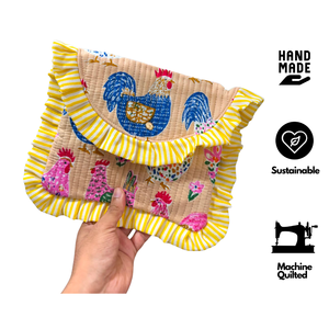 Bolsa de Cosméticos Acolchada de Algodón con Estampado de Pollo, Rayas Amarillas y Ribete con Volantes, Bolsa Pequeña Portátil para Maquillaje, Joyería y Artículos de Aseo - Product Image 3