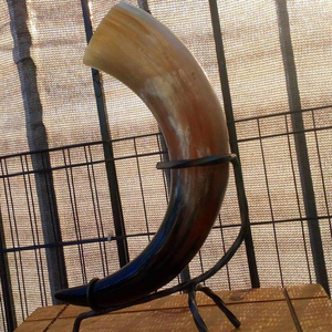 Cuerno para Beber Vikingo Ecológico Hecho a Mano con Diseño Animal y Religioso, Borde y Soporte Metálicos - Arte y Coleccionable - Product Image 3
